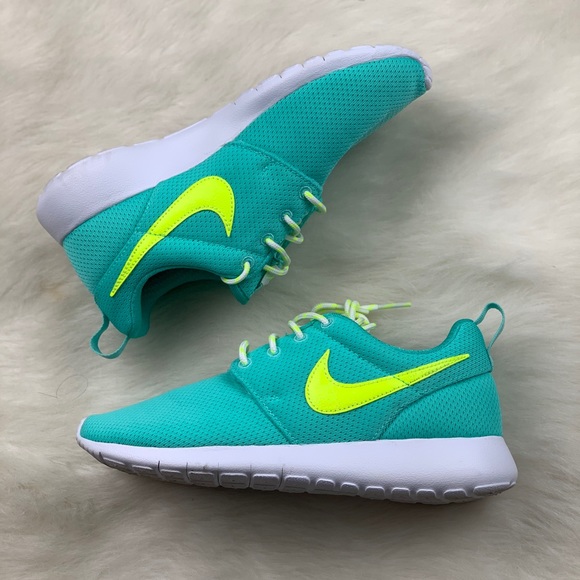 Nike Kids Teal Green One Running Shoe Size